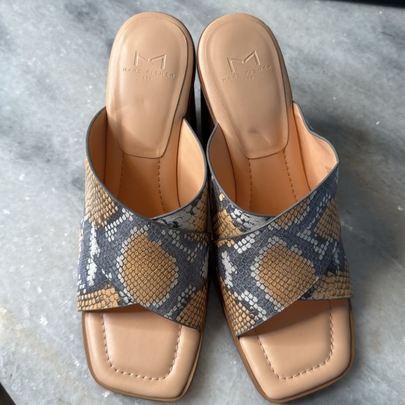 Marc Fisher LTD Barli Snakeskin Heel - Picture 7 of 8